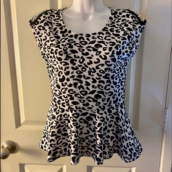 Anabelle Studded Leopard Top - Picture 2 of 6